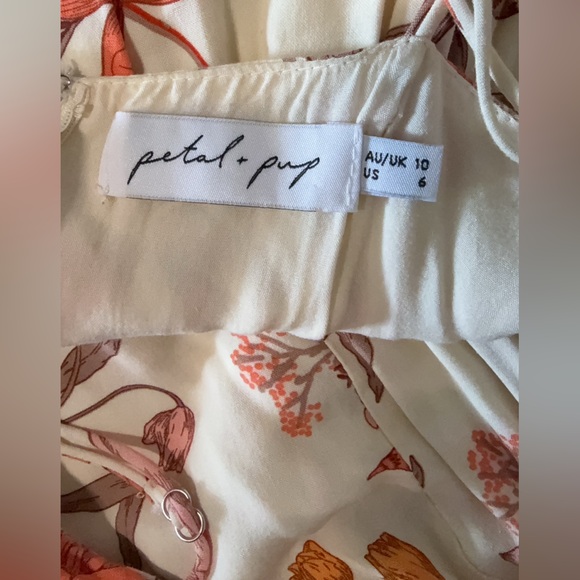 Petal + Pup Tusmore Dress in Cream size 6 - Picture 8 of 8